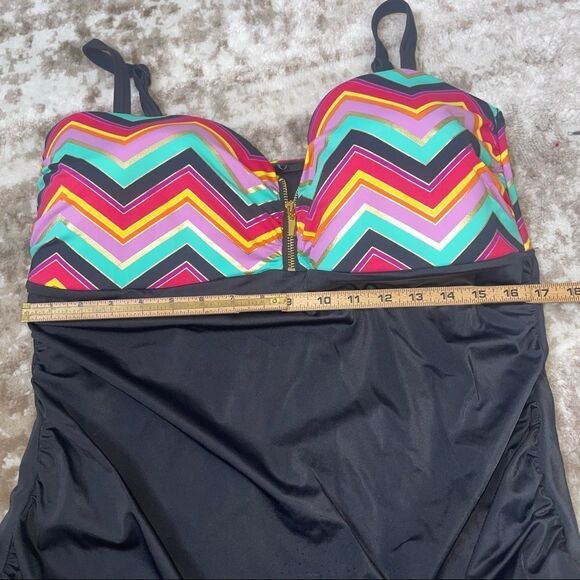 CITY CHIC one piece zip front padded swimsuit SZ M oversized tankini TOP. - Picture 6 of 9